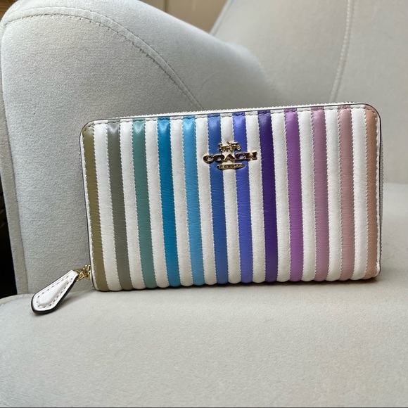 coach rainbow linear quilting